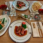 Bayerischer Hof מלון 3*