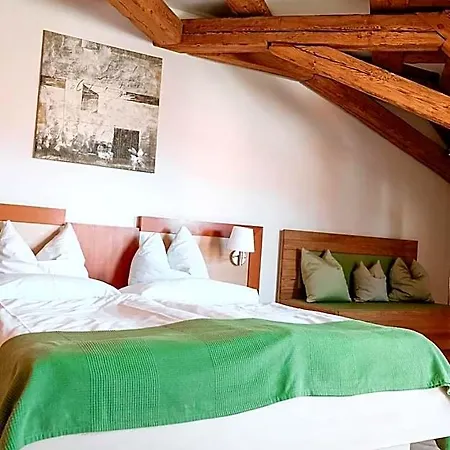 Bayerischer Hof 3*